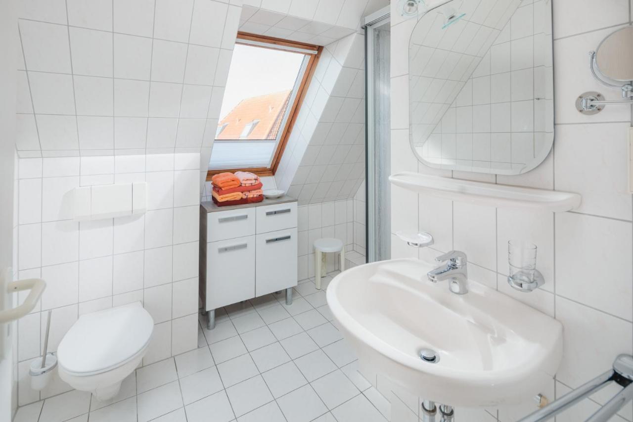Haus Dwarslooper - Wohnung Luentje Norderney Exterior photo
